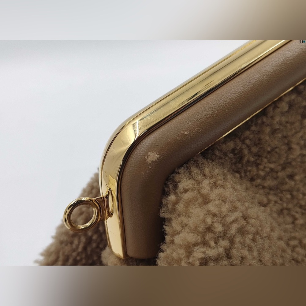 FENDI Shearling Medium Fendi First Rosa Plaster - Picture 2 of 10